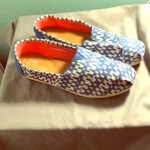 Toms women 11